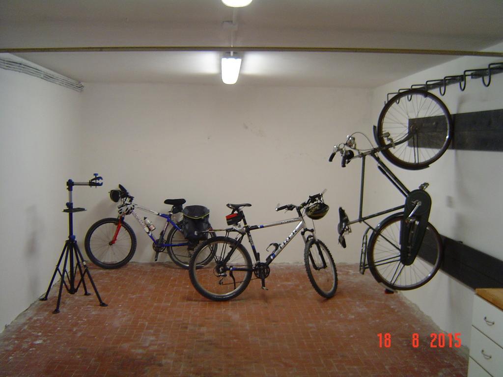 Ferienwohnung Irene Pistoia Zimmer foto